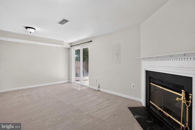 Building Photo - 5926 Gunther Ct