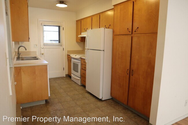 Building Photo - 1 br, 1 bath House - 2321 E. 16th St