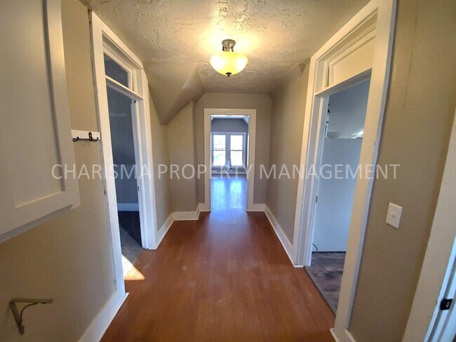 Building Photo - T and L Investments - 641 Praire Duplex
