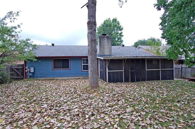 Building Photo - 10215 Missel Thrush Dr