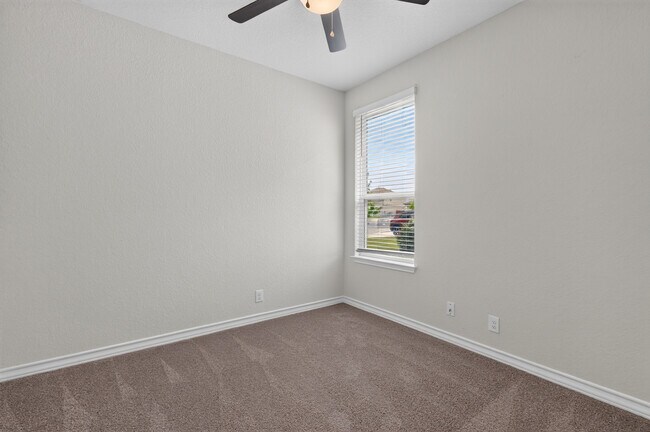 Building Photo - 118 Chisel Pt