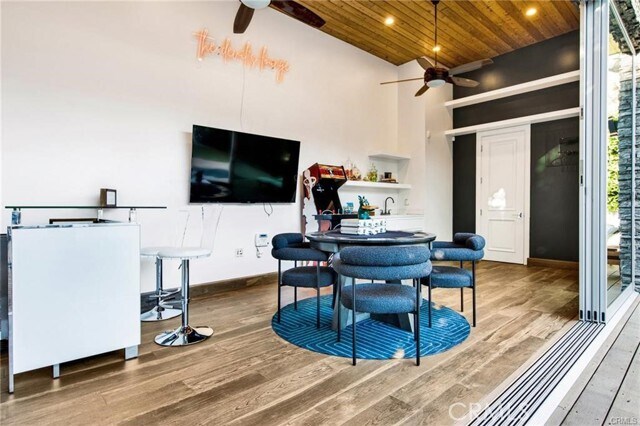 Building Photo - 12439 Kling St