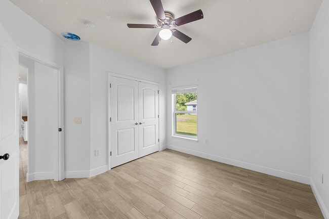 Building Photo - 531 Topeka Rd SW