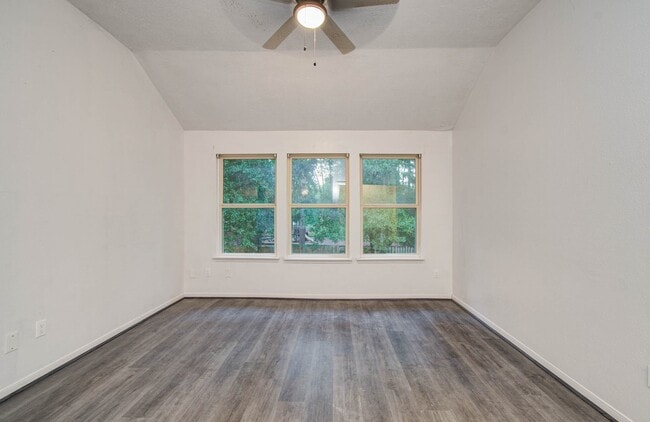 Building Photo - 5006 Village Springs Dr