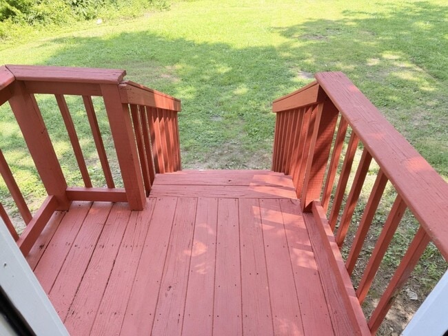 Building Photo - Charming, spacious 3-Bedroom Home in Central Columbia