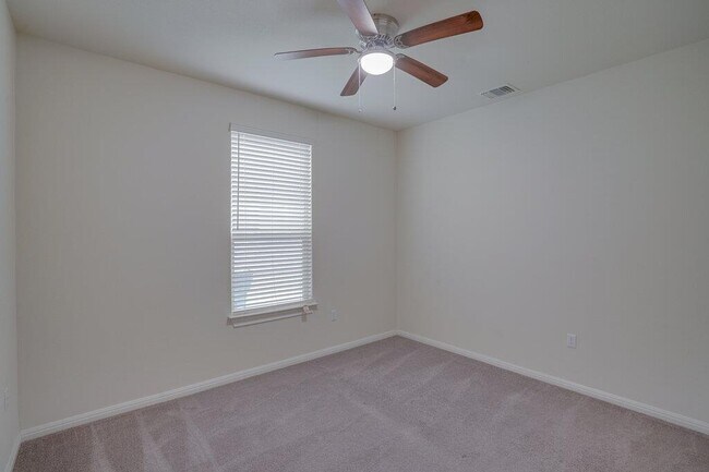Building Photo - 14005 Hedera Dr