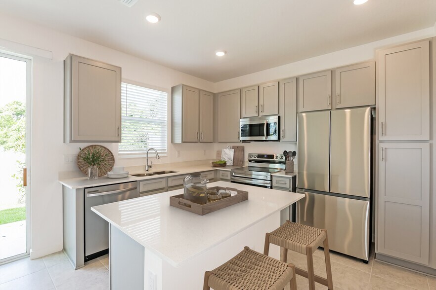 Building Photo - 1439 Tristar Dr