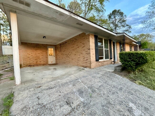 Building Photo - 2236 Pup Run