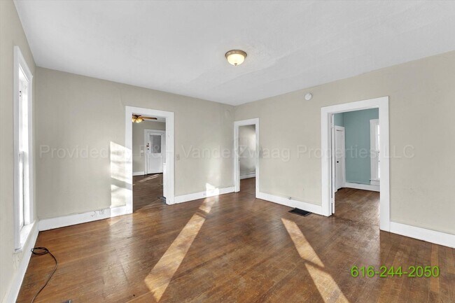 Building Photo - 1335 Hamilton Ave NW