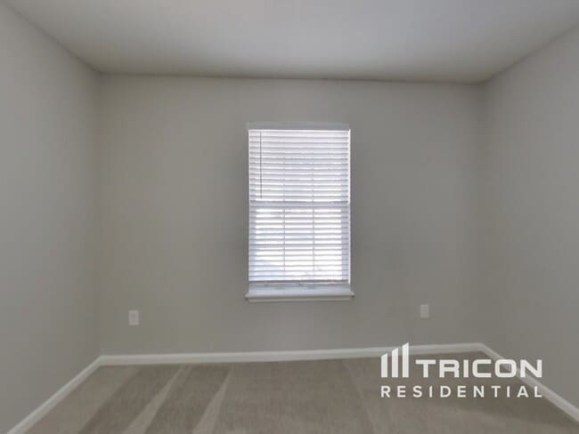 Building Photo - 3784 Lauren Crest Ct