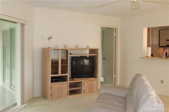 Building Photo - 3212 SE Aster Ln