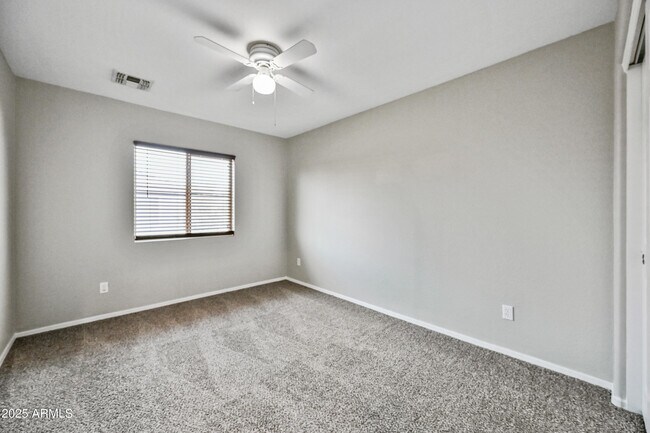 Building Photo - 7104 S 7th Ln
