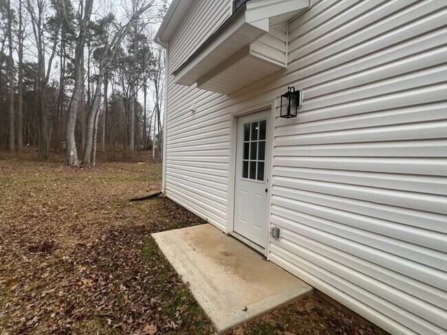 Building Photo - 9TH Ave Dr NE 2287-2289