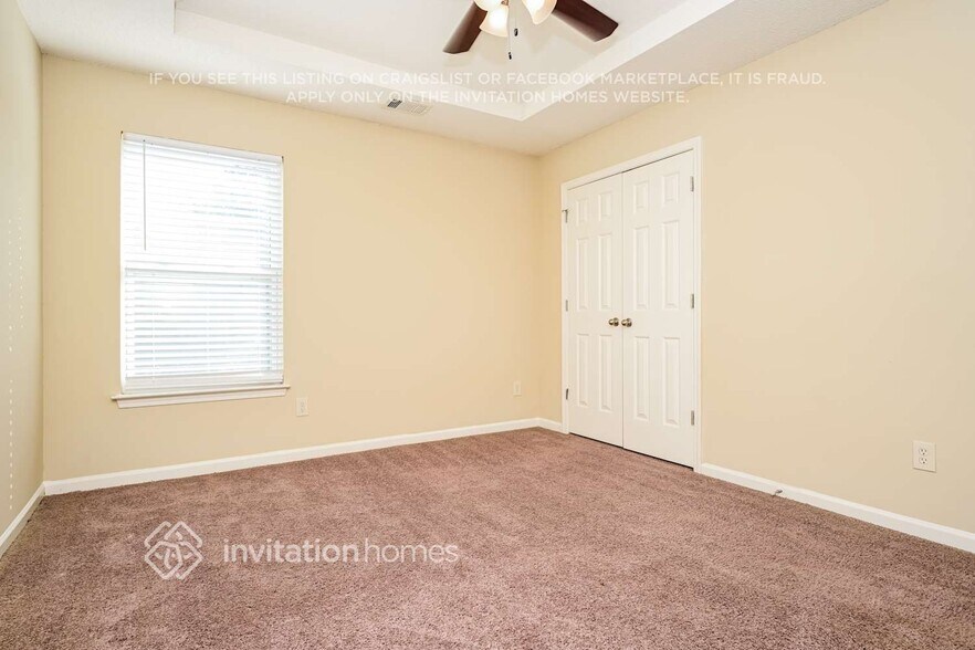 Building Photo - 4082 Arabian Way SW