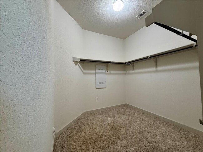 Building Photo - 160 Filifera Ct