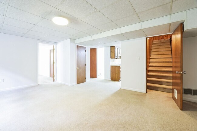 Building Photo - Spacious 5BR / 3BA House in Marietta
