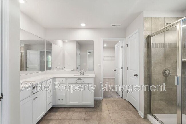 Building Photo - 2039 Morning Gold Dr