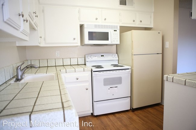 Primary Photo - 2740 Elvyra Way