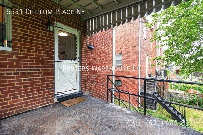 Building Photo - 5551 Chillum Pl NE
