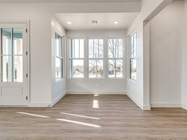 Building Photo - 29596 Memory Ln