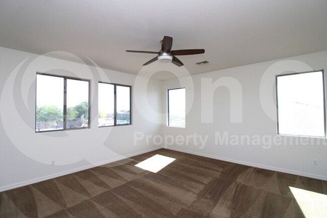 Building Photo - 3929 E Tonto Pl