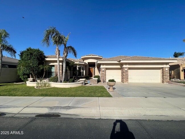 Primary Photo - 4280 S Jojoba Way