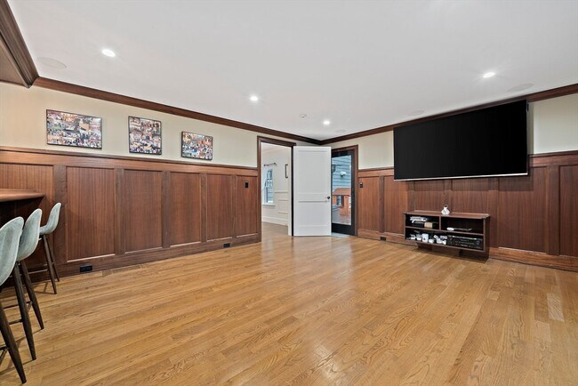 Building Photo - 50 Percy Rd
