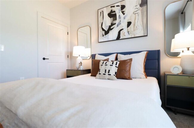 Building Photo - 300 Hwy 81