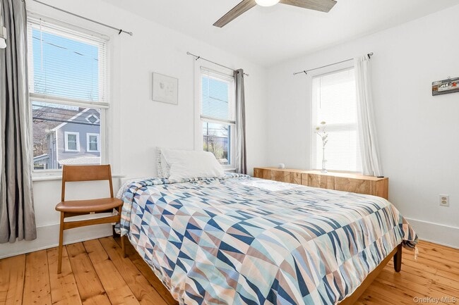 Building Photo - 11 S Cedar St