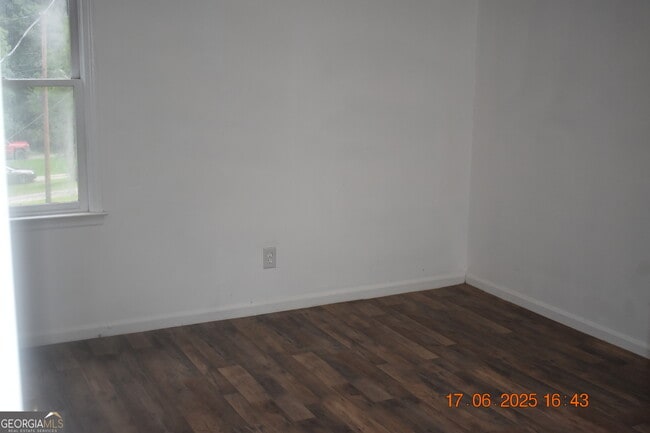 Building Photo - 4403 Azalea Dr