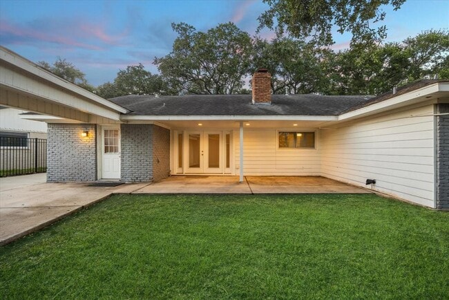 Building Photo - 6215 Cheena Dr