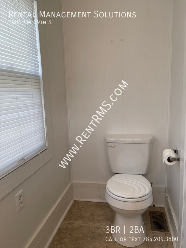 Building Photo - 1906 SW 29th St