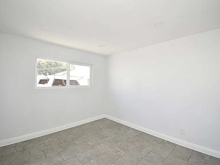 Building Photo - 824 Arcadia Pl