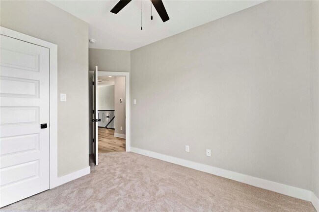 Building Photo - 9227 Ashville Dr