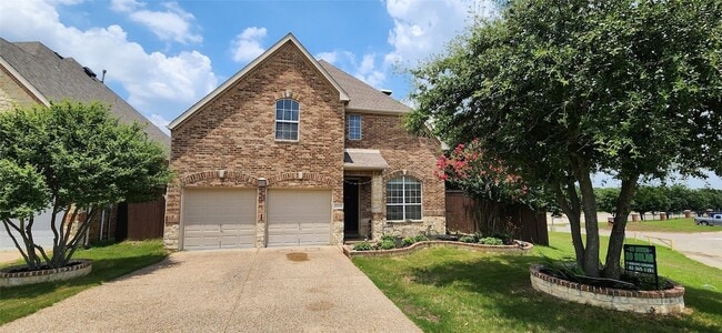 Building Photo - 1001 Llano Trce