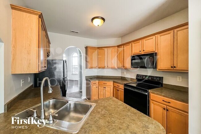 Building Photo - 120 Rushton Ln