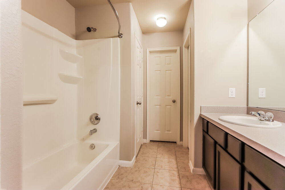 Building Photo - 18706 Walden Glen Cir