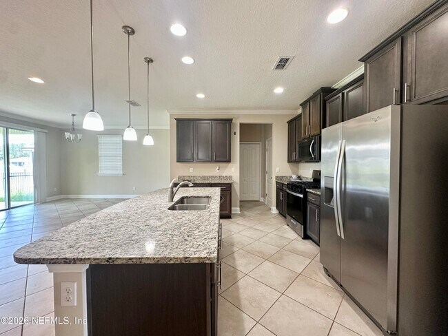 Building Photo - 481 Shetland Dr