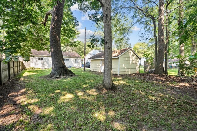 Building Photo - 5310 Winona Dr