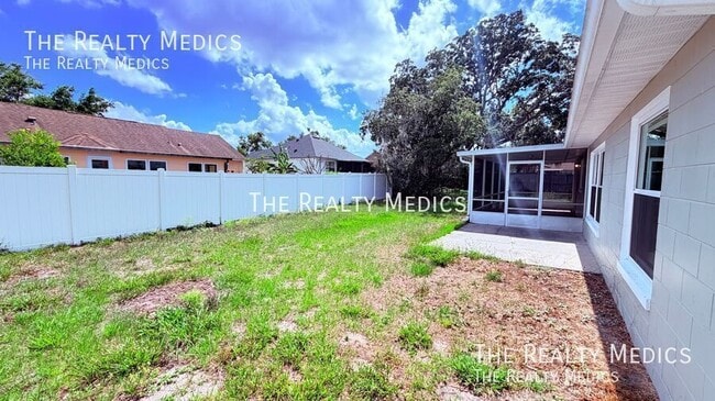 Building Photo - 2850 Bolton Bend