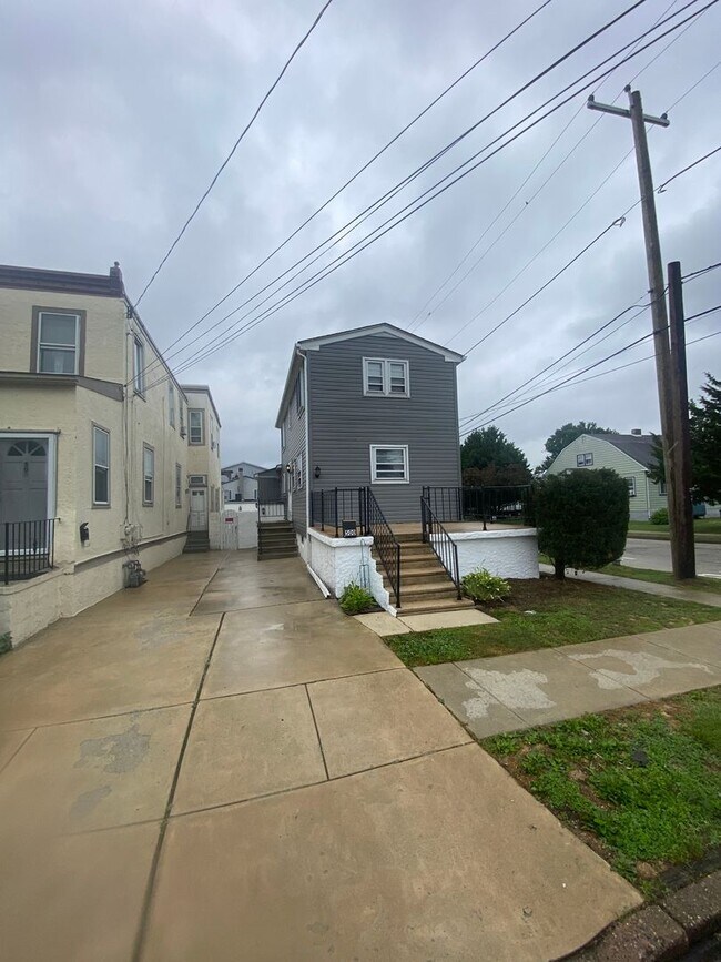 Building Photo - Beautiful three bed, 1.5 bath single-family home for rent with inground pool