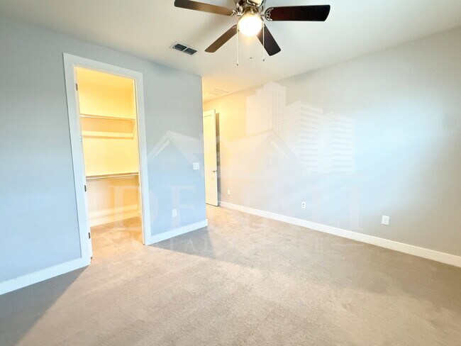 Building Photo - 3855 S McQueen Rd