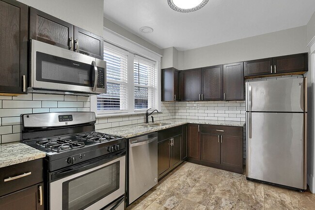 Primary Photo - 7725 Brookline Terrace