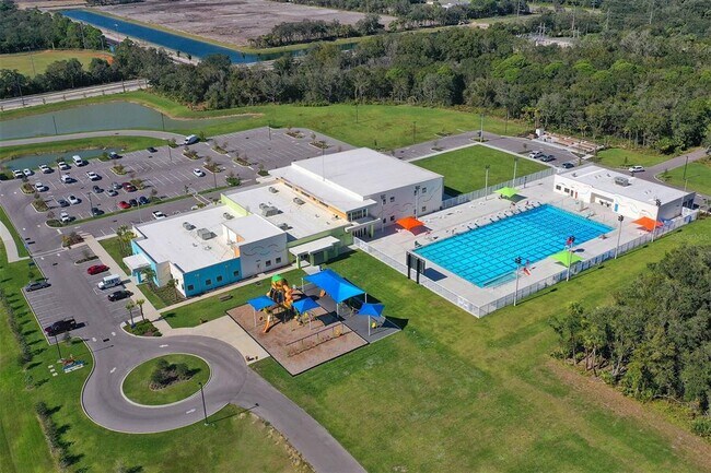 Building Photo - 16819 Canopy Garden Dr