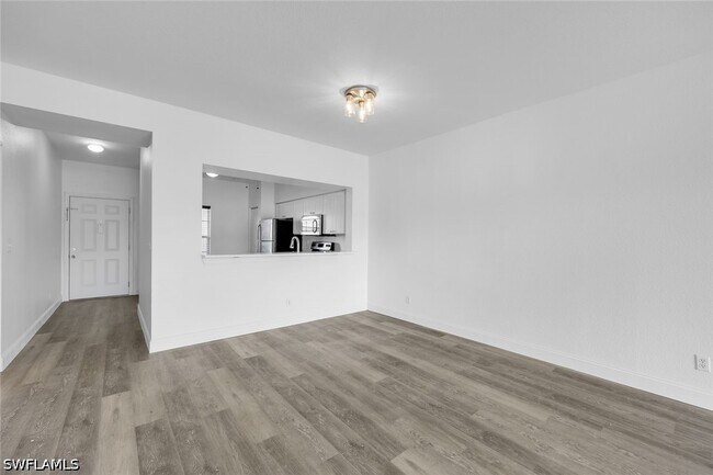 Building Photo - 3250 Cypress Glen Way