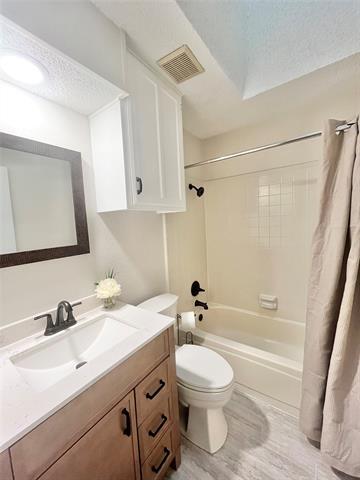 Building Photo - 3915 Wentworth Dr
