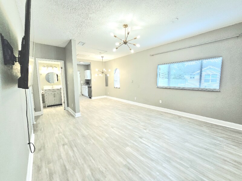 Building Photo - 1801 31st Ave N