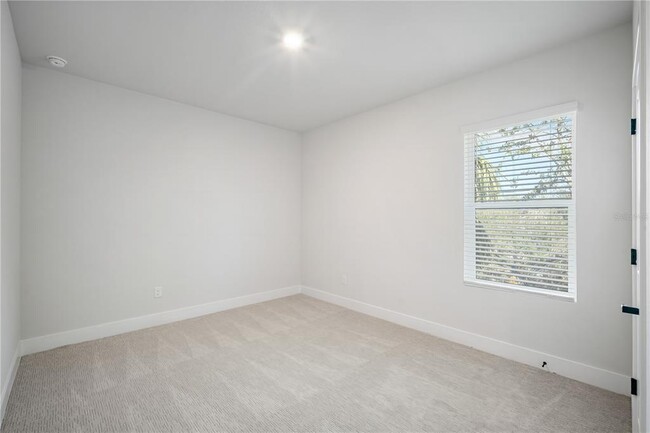 Building Photo - 406 N Westland Ave