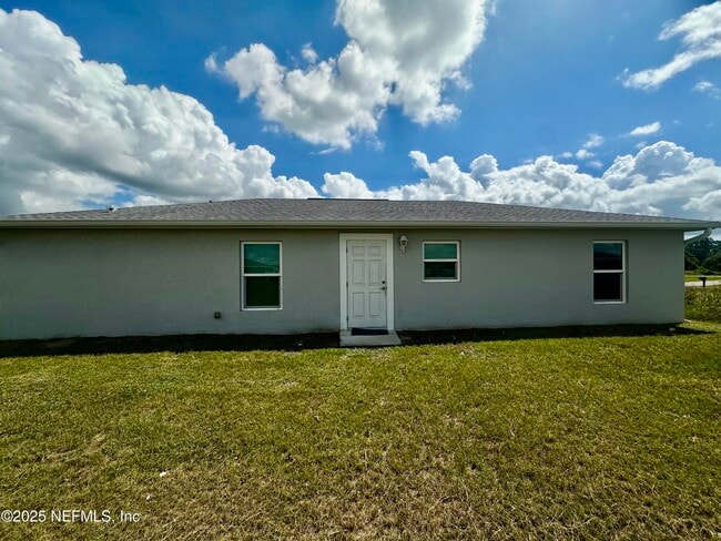Building Photo - 1378 Sun Ln