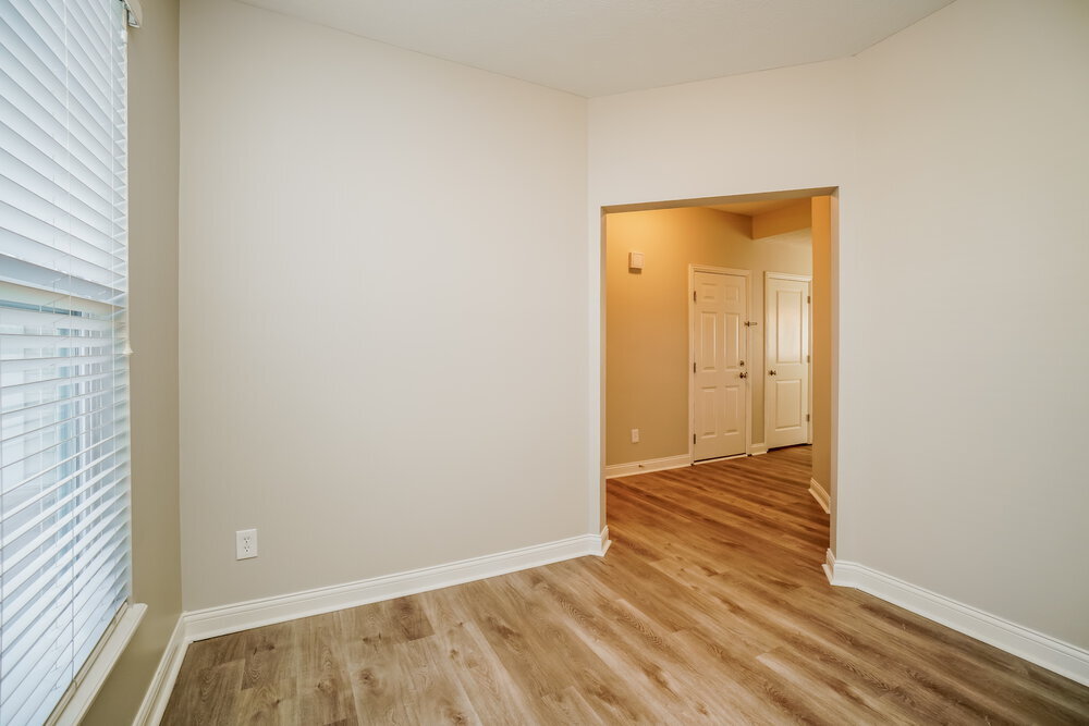 Building Photo - 2662 Aeden Dr